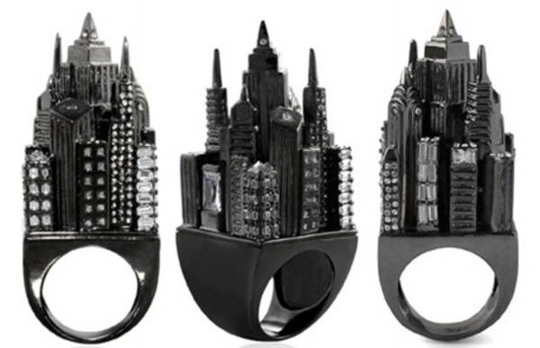 gadget-anelli-gotham-city-alla-modica-cifra-di-225